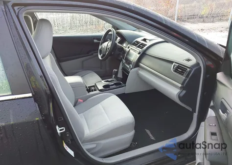 2012 Toyota Camry Le z USA, uszkodzony, nr VIN 4T4BF1FK5CR225938